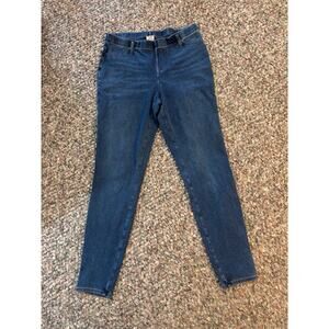 Women’s Faded Glory Jeans Size 8-10 Elastic waist inseam 27 inches